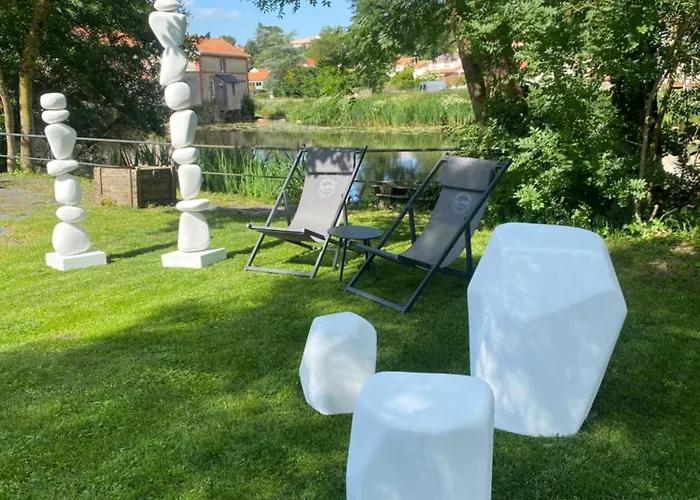 Bed & Breakfast Le Bord De Sevre Saint-Laurent-sur-Sèvre