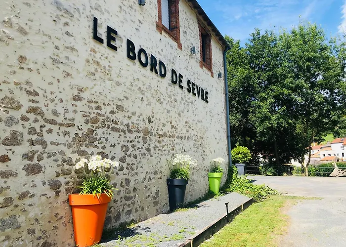 B&B Le Bord De Sevre 3*